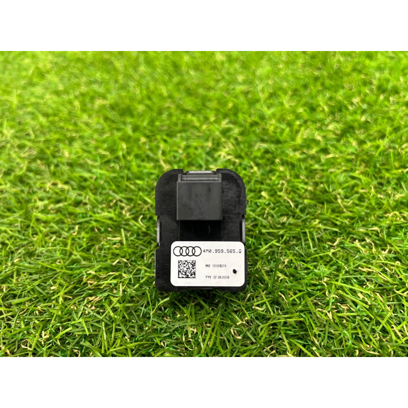 Кнопка регулировки зеркала (электрика / кнопки) AUDI Q5 FY 2018 2.0 TFSI DAYB 4M0959565Q