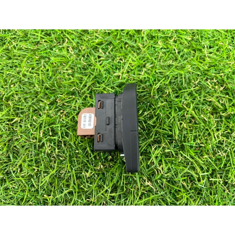 Кнопка блокировки центрального замка (электрика / кнопки) AUDI Q5 FY 2018 2.0 TFSI DAYB 80B9621075PR