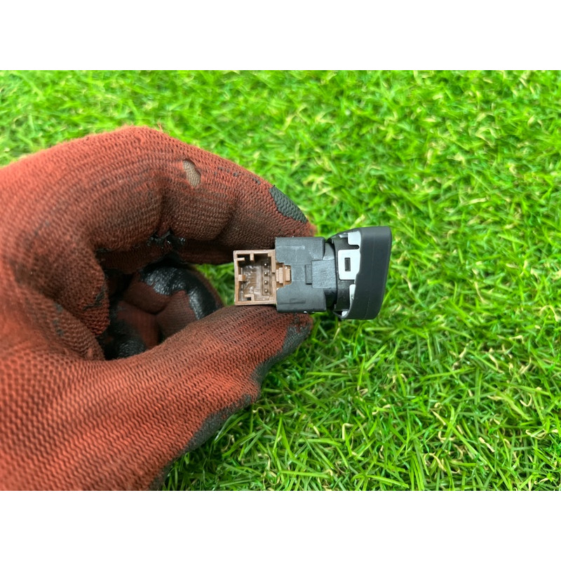 Кнопка блокировки центрального замка (электрика / кнопки) AUDI Q5 FY 2018 2.0 TFSI DAYB 80B9621075PR