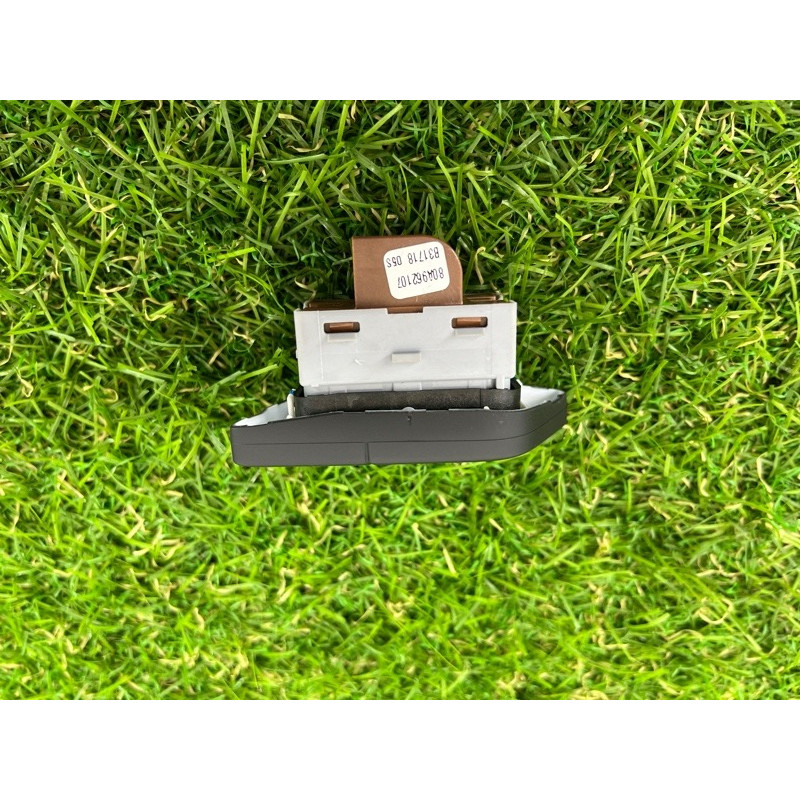 Кнопка блокировки центрального замка (электрика / кнопки) AUDI Q5 FY 2018 2.0 TFSI DAYB 80A9621075PR