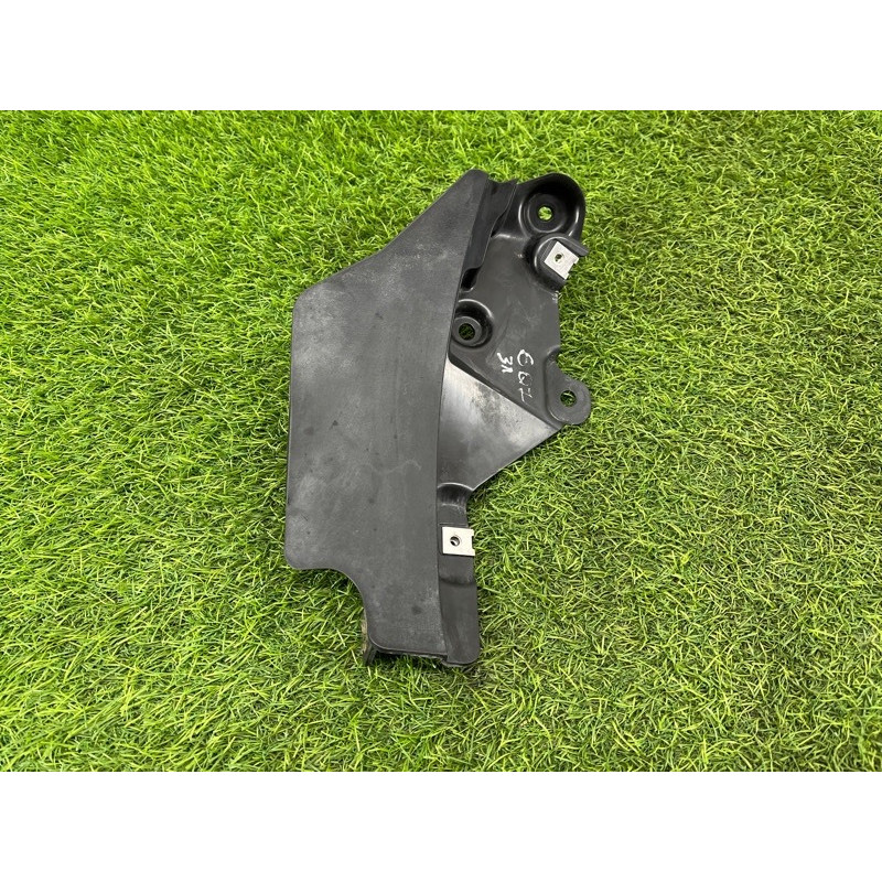 Брызговик (кузов и элементы) AUDI Q7 4M 2018 3.0 TFSi 4M0854815F