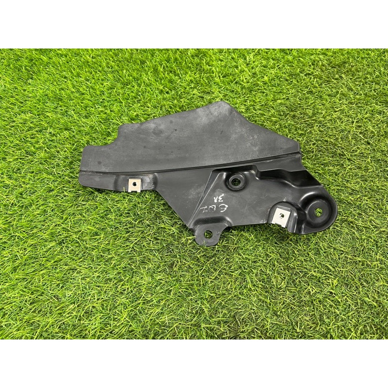 Брызговик (кузов и элементы) AUDI Q7 4M 2018 3.0 TFSi 4M0854815F