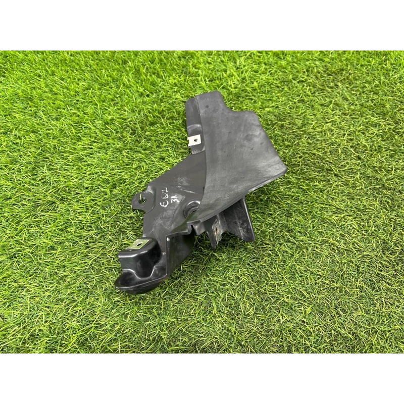 Брызговик (кузов и элементы) AUDI Q7 4M 2018 3.0 TFSi 4M0854815F