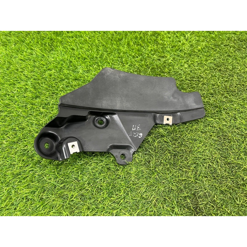 Брызговик (кузов и элементы) AUDI Q7 4M 2018 3.0 TFSi 4M0854816F