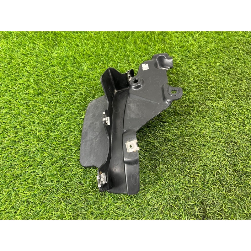 Брызговик (кузов и элементы) AUDI Q7 4M 2018 3.0 TFSi 4M0854816F