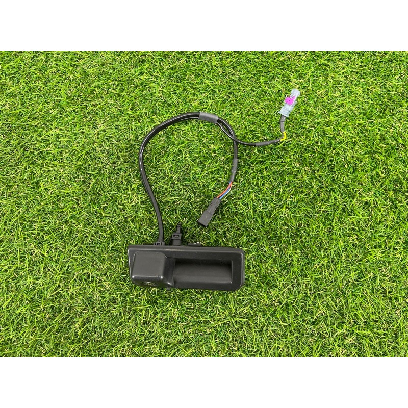 Кнопка открывания крышки багажника (электрика / кнопки) AUDI Q5 FY 2018 2.0 TFSI DAYB 8W8827566E