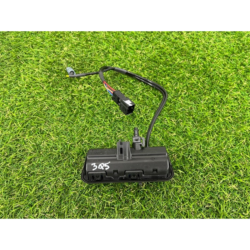 Кнопка открывания крышки багажника (электрика / кнопки) AUDI Q5 FY 2018 2.0 TFSI DAYB 8W8827566E