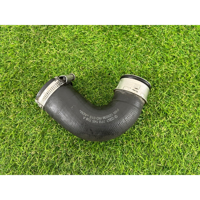 Патрубок интеркулера (двигатель и элементы) Volkswagen Touareg NF 2011 3.0 CASA 7P0145708A