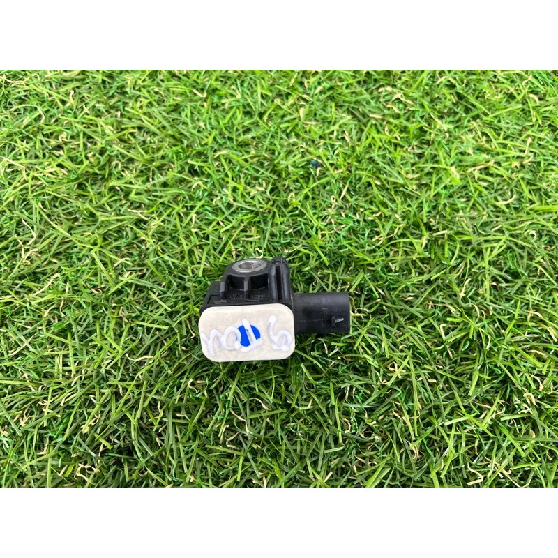 Датчик удара (электрика / датчики) Volkswagen Touareg NF 2011 3.0 CASA 7P0959651