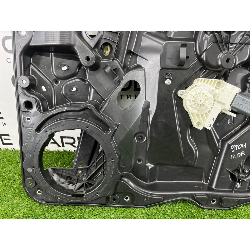 Механізм склопідйомника з мотором (кузов і елементи) Volkswagen Touareg NF 2011 3.0 CASA 7P6837462B