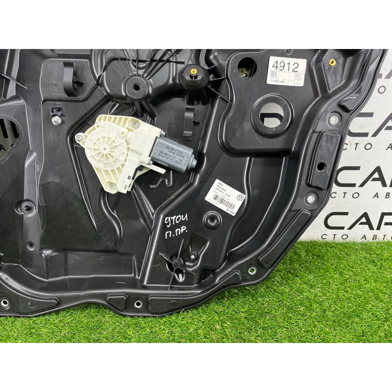 Механізм склопідйомника з мотором (кузов і елементи) Volkswagen Touareg NF 2011 3.0 CASA 7P6837462B