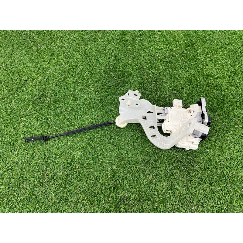 Замок двери (кузов и элементы) Volkswagen Touareg NF 2011 3.0 CASA 4G0839016