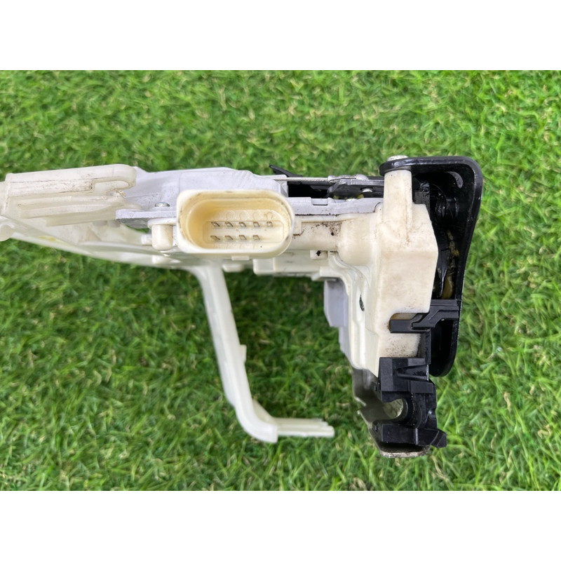 Замок двери (кузов и элементы) Volkswagen Touareg NF 2011 3.0 CASA 4G0839016
