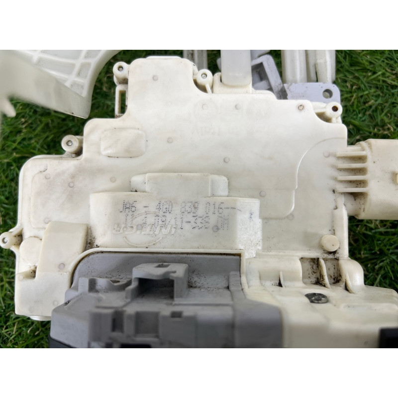 Замок двери (кузов и элементы) Volkswagen Touareg NF 2011 3.0 CASA 4G0839016