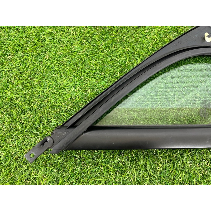 Форточка дверцят (кузов і елементи) Volkswagen Touareg NF 2011 3.0 CASA 7P0845113D