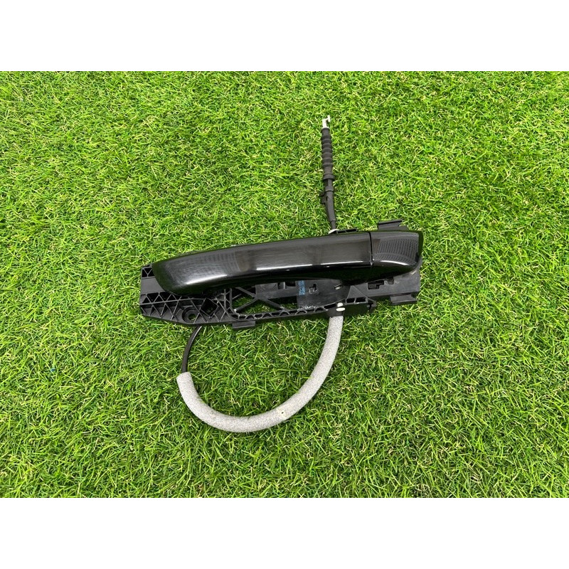 Ручка двері зовнішня (кузов і елементи) Volkswagen Touareg NF 2011 3.0 CASA 7P6837205BGRU