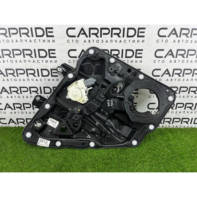 Механізм склопідйомника з мотором (кузов і елементи) Volkswagen Touareg NF 2011 3.0 CASA 7P6839461A