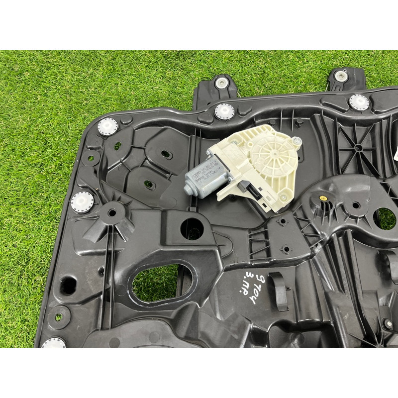 Механізм склопідйомника з мотором (кузов і елементи) Volkswagen Touareg NF 2011 3.0 CASA 7P6839462A