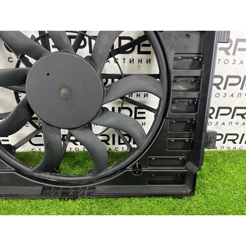 Вентилятор охлаждения радиатора (система охлаждения) Volkswagen Touareg NF 2011 3.0 CASA 7P0121203E