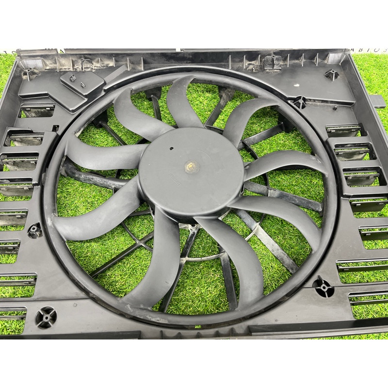 Вентилятор охлаждения радиатора (система охлаждения) Volkswagen Touareg NF 2011 3.0 CASA 7P0121203E