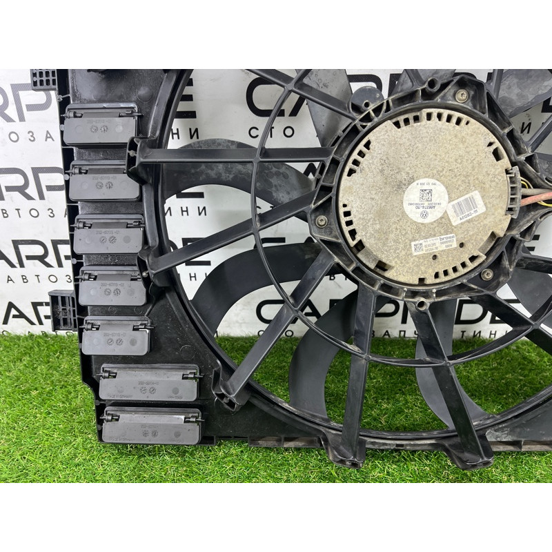 Вентилятор охлаждения радиатора (система охлаждения) Volkswagen Touareg NF 2011 3.0 CASA 7P0121203E