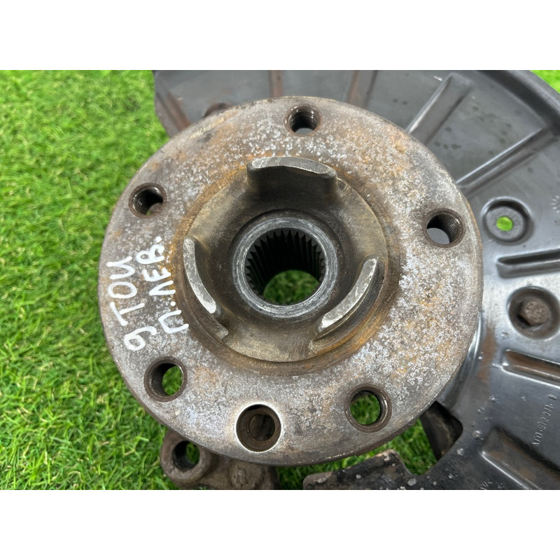 Поворотный кулак (подвеска) Volkswagen Touareg NF 2011 3.0 CASA 7P6407245A