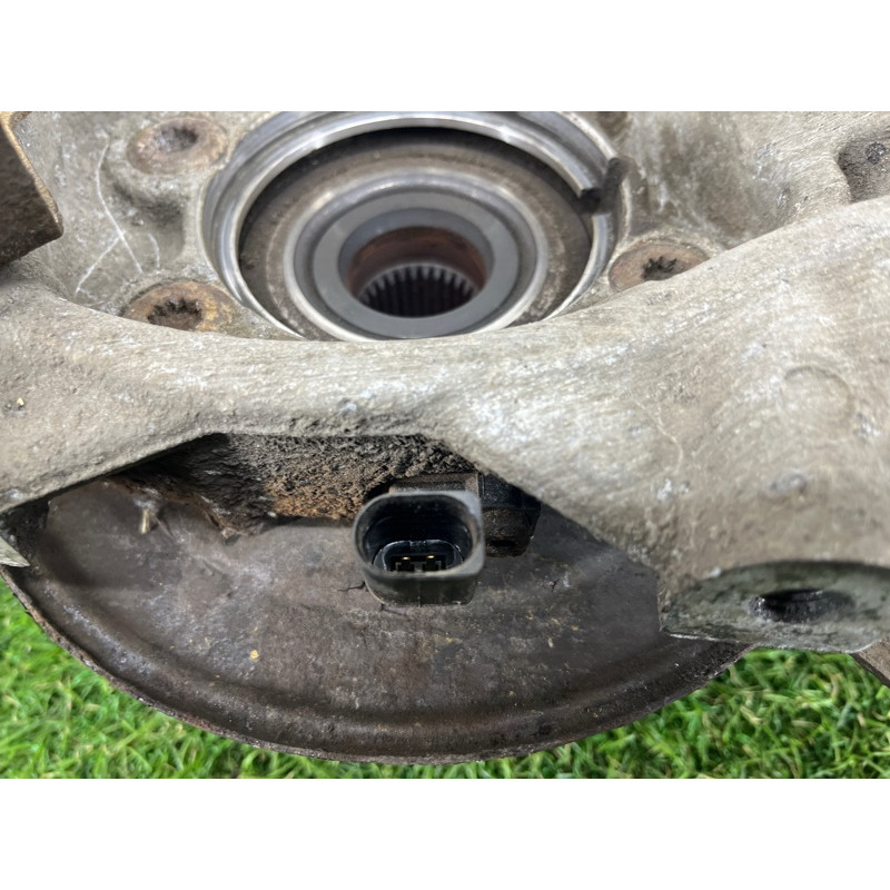 Цапфа подвески (подвеска) Volkswagen Touareg NF 2011 3.0 CASA 7P0505436A