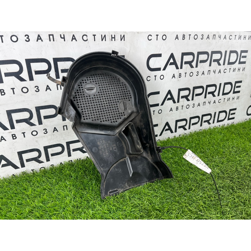 Передняя крышка мотора (двигатель и элементы) AUDI A6 C5 2001 2.5 AKE E059109123G