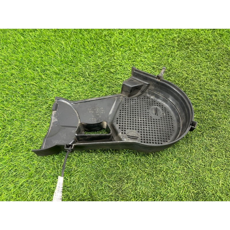 Передняя крышка мотора (двигатель и элементы) AUDI A6 C5 2001 2.5 AKE E059109123G