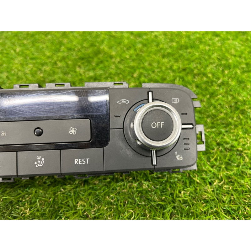 Блок управления климат-контролем (электрика / блоки управления) Volkswagen Touareg NF 2011 3.0 CASA 7P6907040AG