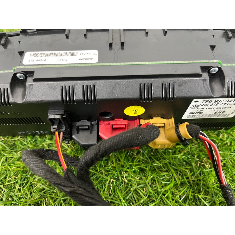 Блок управления климат-контролем (электрика / блоки управления) Volkswagen Touareg NF 2011 3.0 CASA 7P6907040AG