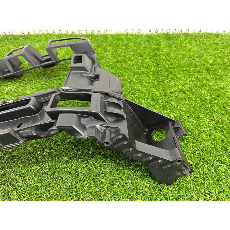 Крепление бампера (кузов и элементы) Volkswagen Touareg NF 2011 3.0 CASA 7P6807376B