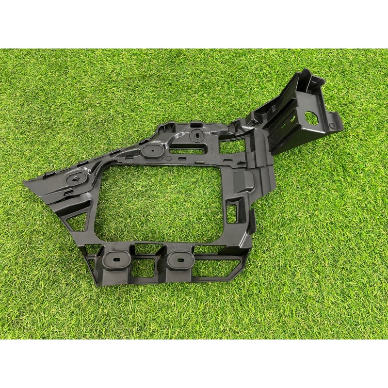 Крепление бампера (кузов и элементы) Volkswagen Touareg NF 2011 3.0 CASA 7P6807376B