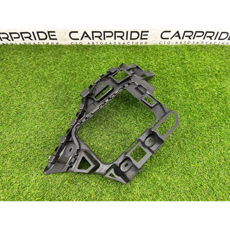 Крепление бампера (кузов и элементы) Volkswagen Touareg NF 2011 3.0 CASA 7P6807375B