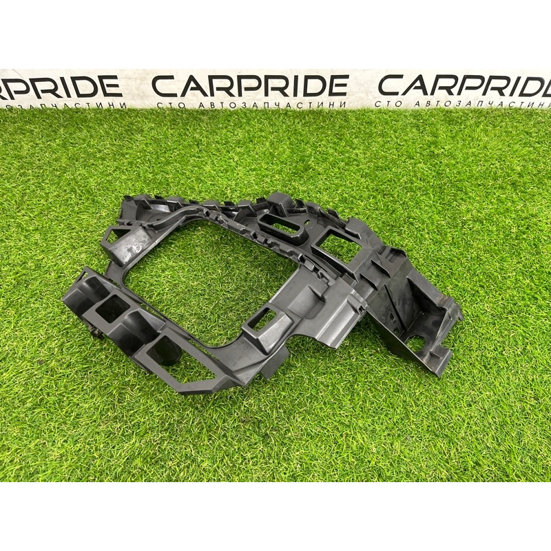 Крепление бампера (кузов и элементы) Volkswagen Touareg NF 2011 3.0 CASA 7P6807375B