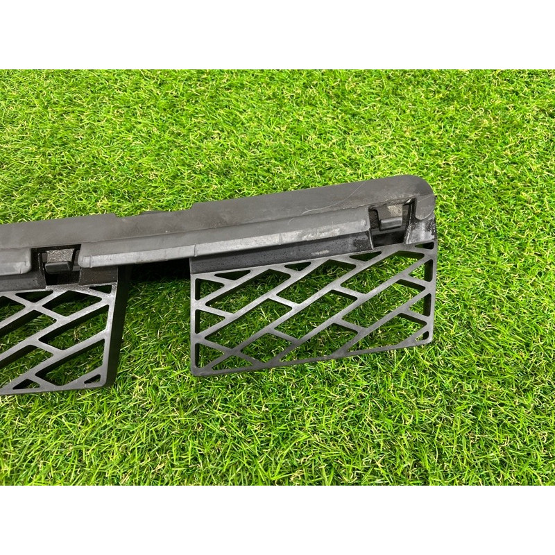 Крепление бампера (кузов и элементы) Volkswagen Touareg NF 2011 3.0 CASA 7P6807863