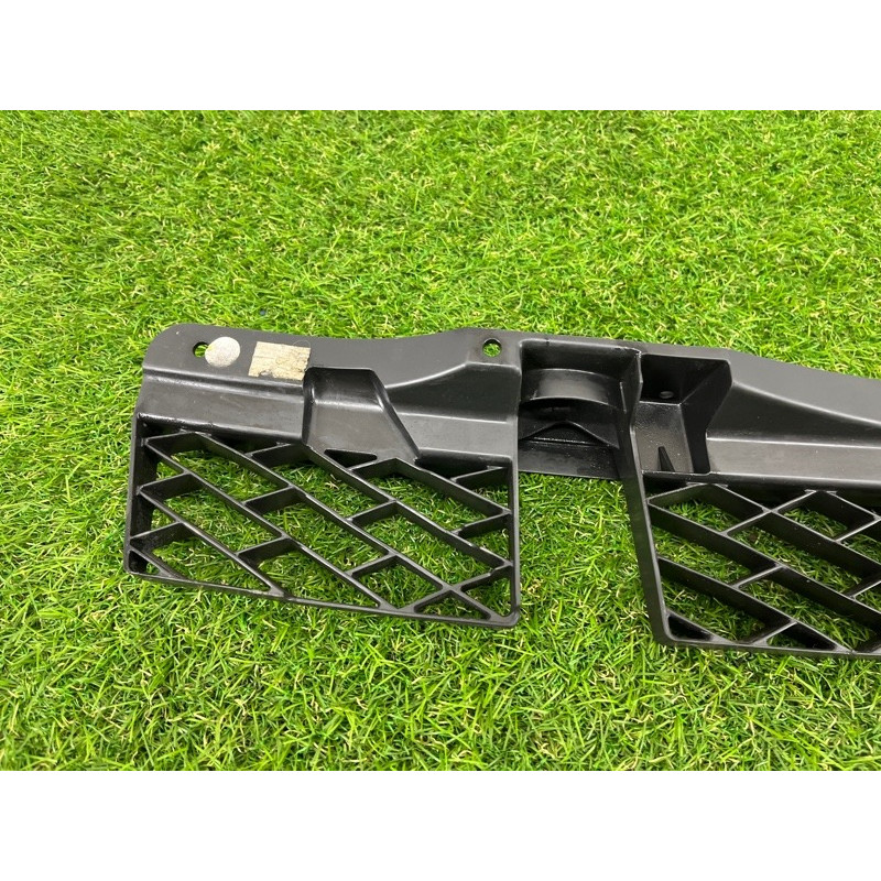 Крепление бампера (кузов и элементы) Volkswagen Touareg NF 2011 3.0 CASA 7P6807863