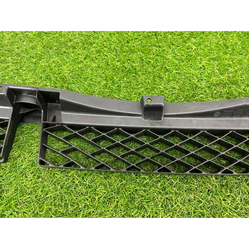 Крепление бампера (кузов и элементы) Volkswagen Touareg NF 2011 3.0 CASA 7P6807863