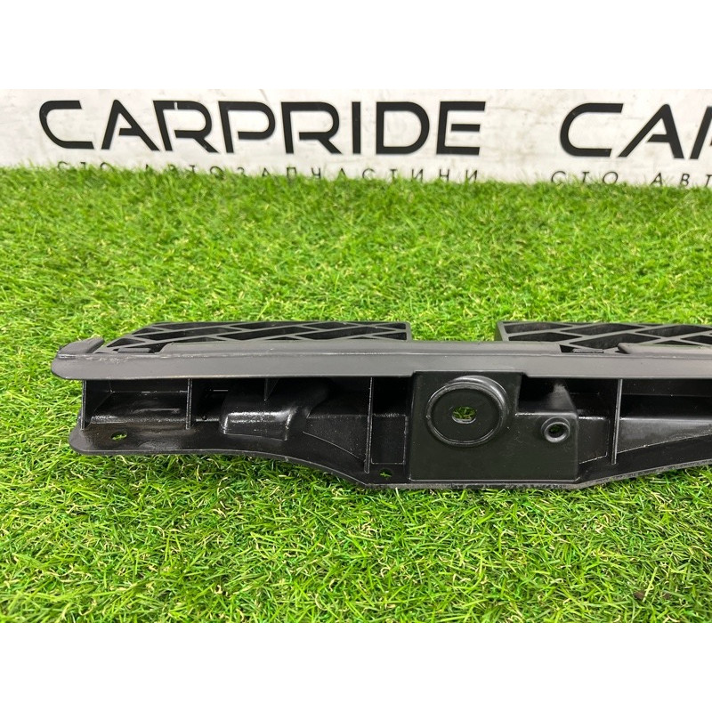 Крепление бампера (кузов и элементы) Volkswagen Touareg NF 2011 3.0 CASA 7P6807863