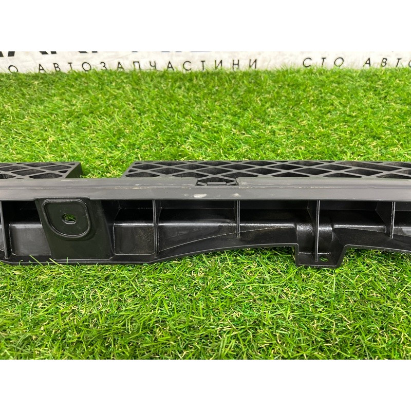 Крепление бампера (кузов и элементы) Volkswagen Touareg NF 2011 3.0 CASA 7P6807863