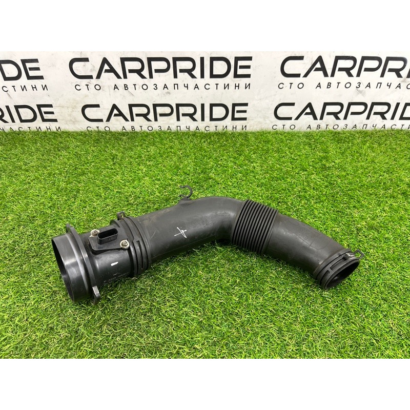 Патрубок воздушного фильтра (впускная система) Volkswagen Touareg NF 2011 3.0 CASA 7P0129627