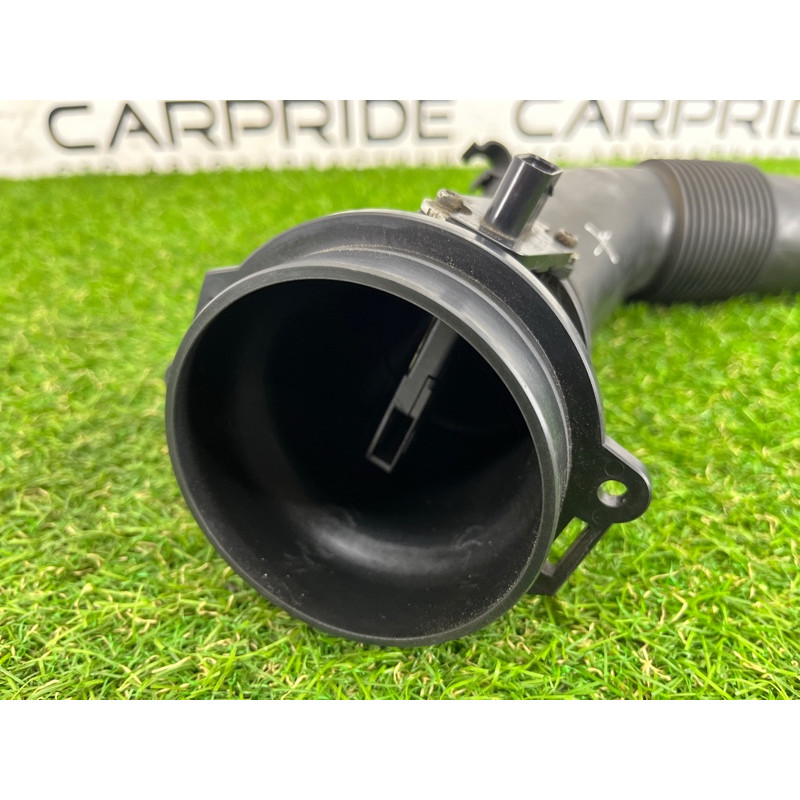 Патрубок воздушного фильтра (впускная система) Volkswagen Touareg NF 2011 3.0 CASA 7P0129627