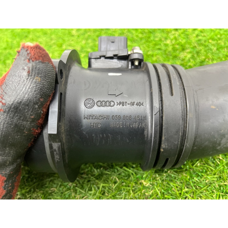 Патрубок воздушного фильтра (впускная система) Volkswagen Touareg NF 2011 3.0 CASA 7P0129627