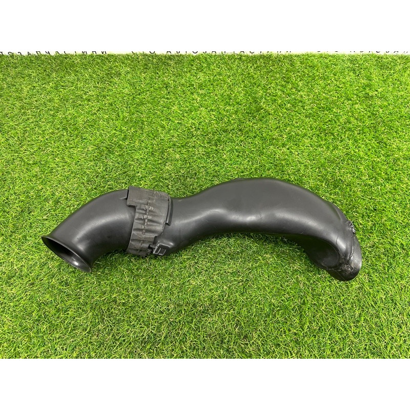 Патрубок воздушного фильтра (впускная система) Volkswagen Touareg NF 2011 3.0 CASA 7P6129609A