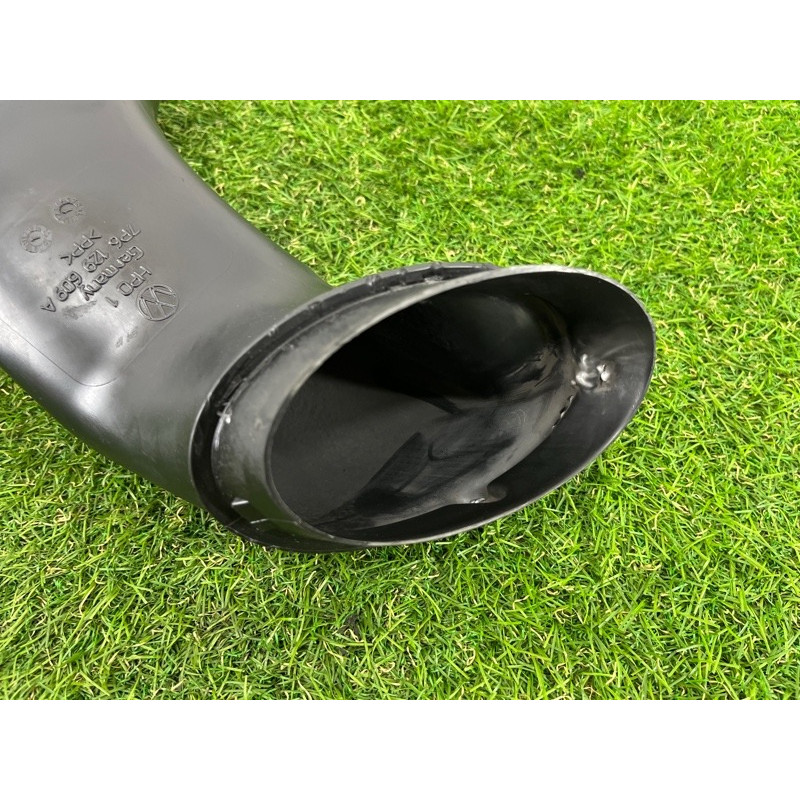 Патрубок воздушного фильтра (впускная система) Volkswagen Touareg NF 2011 3.0 CASA 7P6129609A