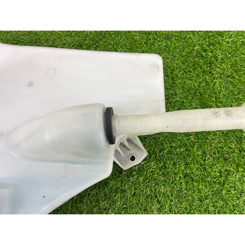 Бачок омывателя (кузов и элементы) Volkswagen Touareg NF 2011 3.0 CASA 7P0955453A