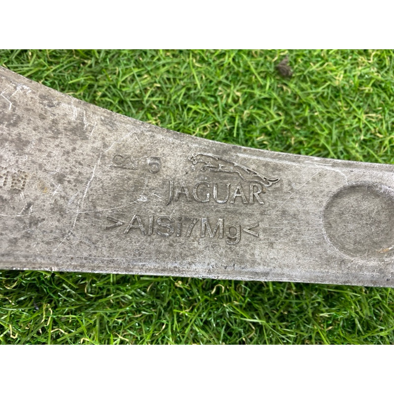 Поворотный кулак (подвеска) Jaguar XJ X351 2012 C2D2610