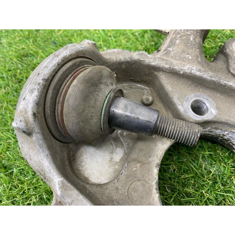 Поворотный кулак (подвеска) Jaguar XJ X351 2012 C2D2610