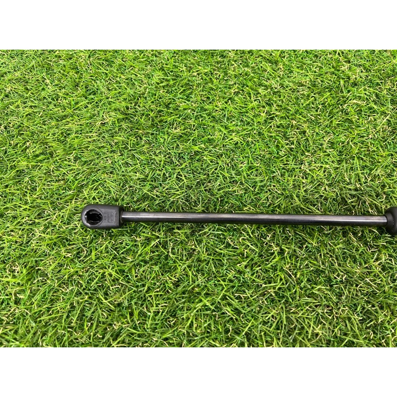 Амортизатор капота (кузов и элементы) AUDI Q5 FY 2018 2.0 TFSI DAYB 80A823359A