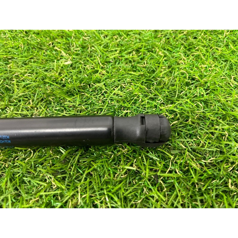 Амортизатор капота (кузов и элементы) AUDI Q5 FY 2018 2.0 TFSI DAYB 80A823359A